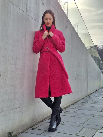 karcsúsított pink buklé kabát