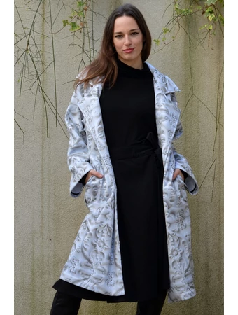 3D hatású mintás bő kabát - natúr