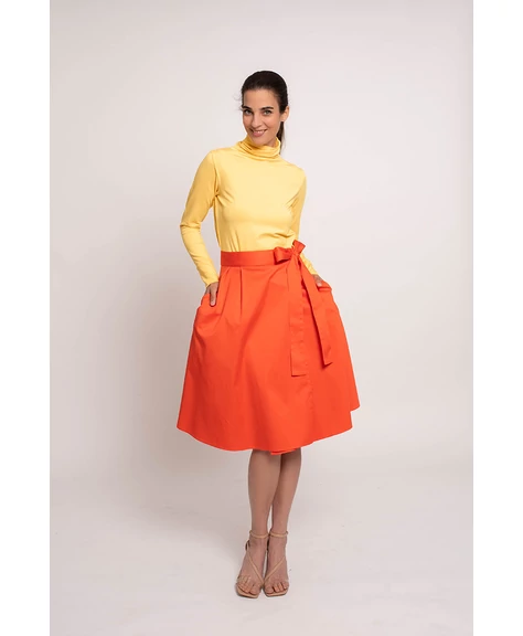 Narancssárga lapszoknya